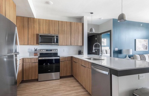 Buda Apartment | Landing | Incredible 2BD in Brooks Crossing