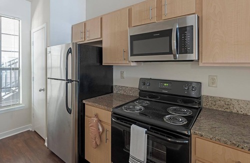 New Pathways Apartment | Landing | Incredible 2BD, Gym, Clubhouse