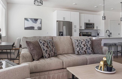 Casa Grande Apartment | Landing | Incredible 1BD, Pool, Clubhouse