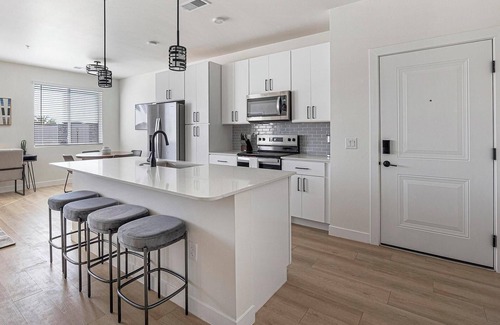 Casa Grande Apartment | Landing | Incredible 1BD, Pool, Clubhouse