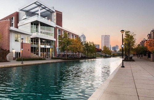 Downtown Indianapolis Apartment | Landing | Incredible 1BD, Pool, Rooftop Lounge
