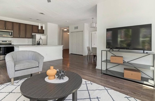 San Marco Apartment | Landing | Incredible 2BD, Yoga Studio, Gym