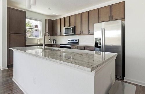 San Marco Apartment | Landing | Incredible 2BD, Yoga Studio, Gym