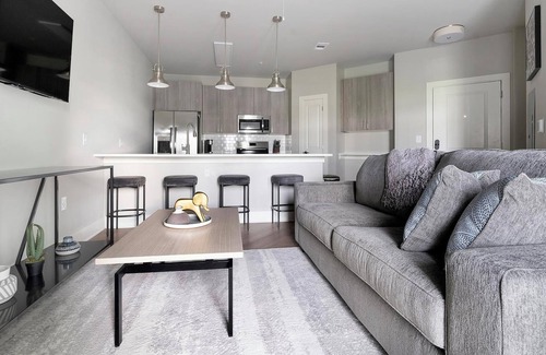 Fort Myers Apartment | Landing | Modern 1BD, Clubhouse, Gym