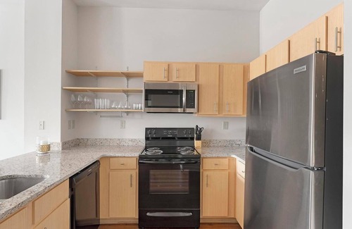 New Pathways Apartment | Landing | Modern 1BD, Clubhouse, Gym