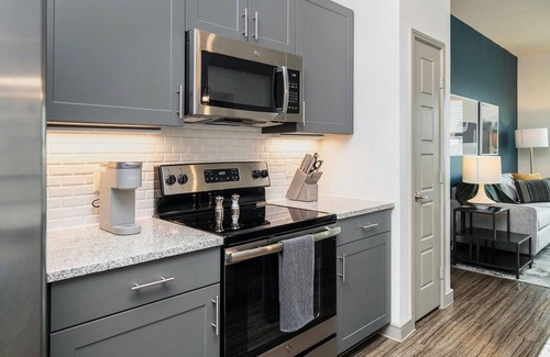 Wimauma Apartment | Landing | Modern 1BD, Clubhouse, Gym