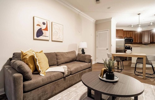 Cary Apartment | Landing | Modern 1BD, Courtyard, Pool