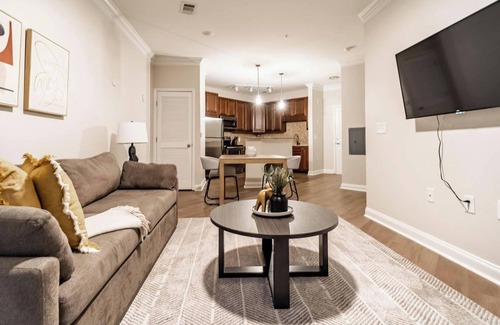 Cary Apartment | Landing | Modern 1BD, Courtyard, Pool