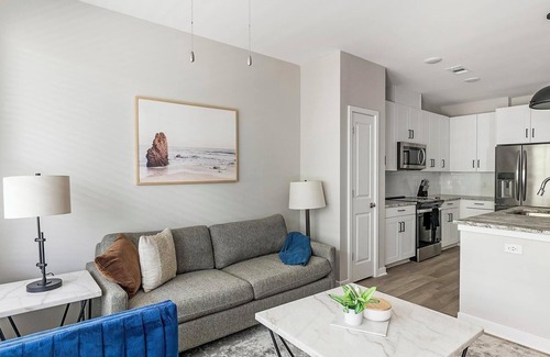 Huntsville Apartment | Landing | Modern 1BD, Gym, Pool