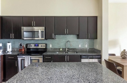 Miramar Apartment | Landing | Modern 1BD, Gym, Clubhouse