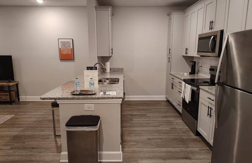 Newberry Apartment | Landing | Modern 1BD, Pool, Gym