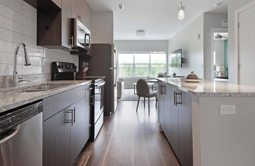 Edwardsville Apartment | Landing | Modern 1BD, Clubhouse, Gym