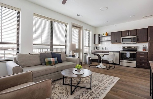 McCordsville Apartment | Landing | Modern 1BD, Gym, Rooftop Lounge