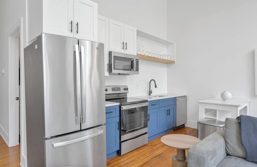 Greenville Apartment | Landing | Modern 2BD, Gym, Yoga Studio