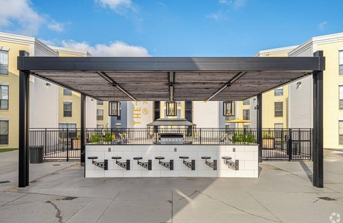 Mid City North Apartment | Landing | Modern 2BD, Gym, Pool