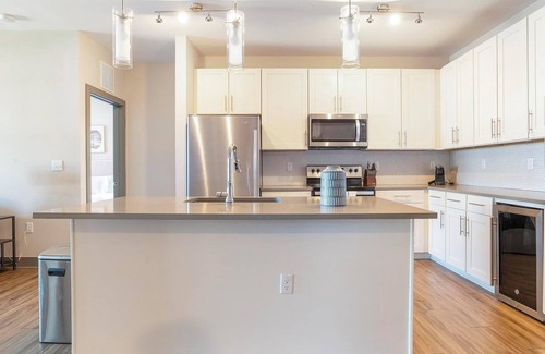 Florida Central Atlantic Coast Apartment | Landing | Modern 2BD, Gym, Pool