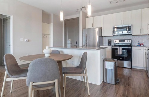 Florida Central Atlantic Coast Apartment | Landing | Modern 2BD, Gym, Pool