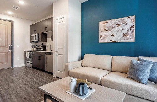 Wetmore Apartment | Landing | Modern Studio, Gym, Clubhouse