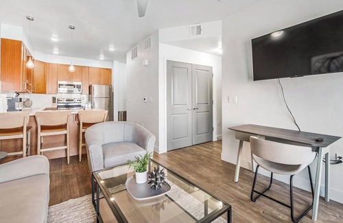 South Salt Lake Apartment | Landing | Spectacular 1BD, Courtyard, Gym