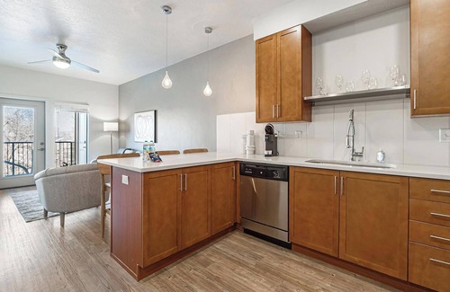 South Salt Lake Apartment | Landing | Spectacular 1BD, Courtyard, Gym