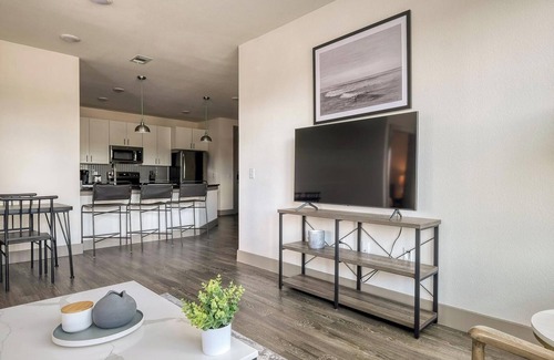 Conroe Apartment | Landing | Spectacular 2BD, Pool, Yoga Studio