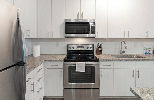 Land O' Lakes Apartment | Landing | Spectacular 2BD, Pool, Gym
