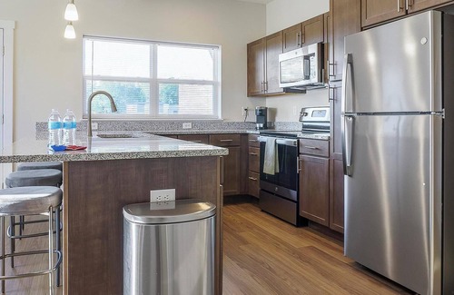Cartersburg Apartment | Landing | Spectacular 2BD, Courtyard, Clubhouse