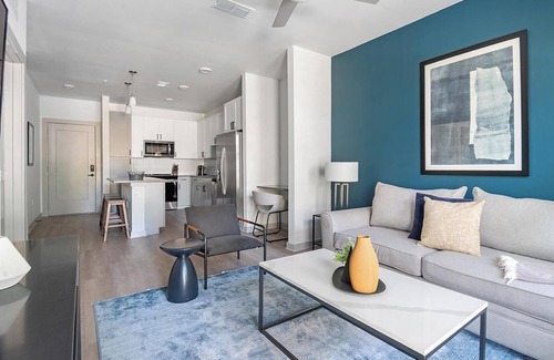 Springfield Apartment | Landing | Spectacular 1BD, Pool, Game Room