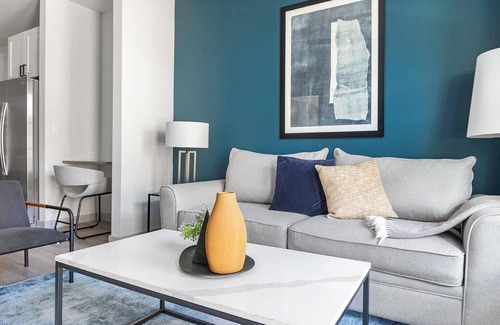 Springfield Apartment | Landing | Spectacular 1BD, Pool, Game Room