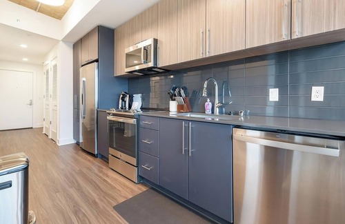 Baileys Crossroads Apartment | Landing | Spectacular 1BD, Game Room, Gym