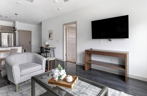 McKinney Apartment | Landing | Spectacular 1BD, Gym, Pool