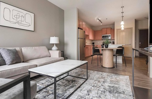 St. Louis Apartment | Landing | Spectacular 1BD, Courtyard, Gym