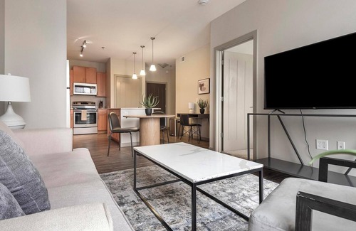 St. Louis Apartment | Landing | Spectacular 1BD, Courtyard, Gym