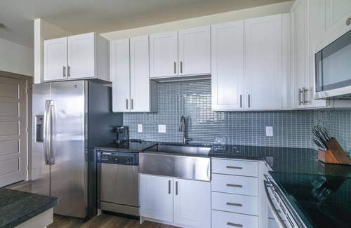 Conroe Apartment | Landing | Spectacular 1BD, Yoga Studio, Gym