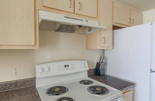 Southbelt/Ellington Apartment | Landing | Spectacular 1BD, Pool, Clubhouse