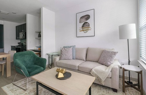Northside Apartment | Landing | Spectacular 1BD, Pool, Clubhouse