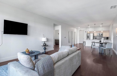 Little Italy Apartment | Landing | Spectacular 2BD, Gym