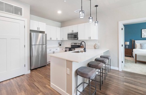Goodyear Apartment | Landing | Spectacular 2BD, Clubhouse