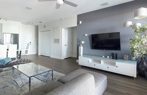 Port Tampa City Apartment | Landing | Spectacular 2BD, Gym, Pool