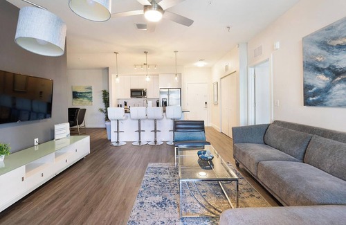 Port Tampa City Apartment | Landing | Spectacular 2BD, Pool, Gym