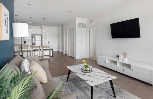 Athens Apartment | Landing | Spectacular 2BD, Pool, Yoga Studio