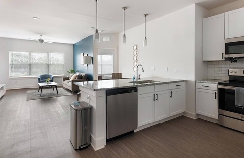 Athens Apartment | Landing | Spectacular 2BD, Pool, Yoga Studio