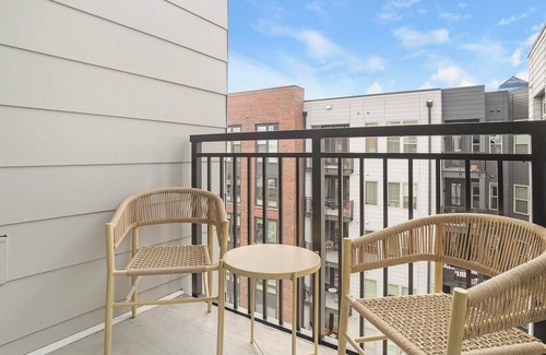 Downtown Apartment | Landing | Spectacular 2BD, Gym, Yoga Studio