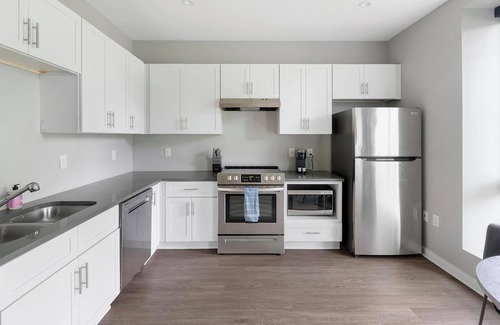 Nashville Apartment | Landing | Spectacular Studio, Courtyard, Gym