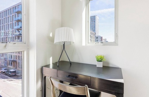 Pearl District Apartment | Landing | Spectacular Studio, Gym, Courtyard