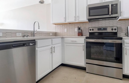 Five Points South Apartment | Landing | Spectacular 1BD, Gym, Game Room