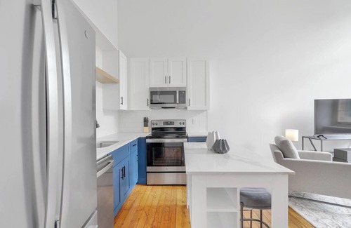 Greenville Apartment | Landing | Spectacular 1BD, Gym, Yoga Studio