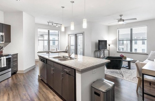 Haltom City Apartment | Landing | Spectacular 2BD, Pool, Courtyard