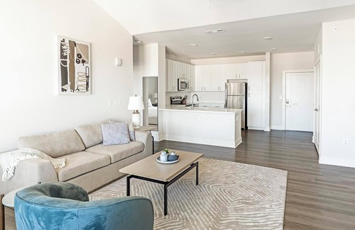 Belle Mina Apartment | Landing | Spectacular 1BD, Gym, Courtyard