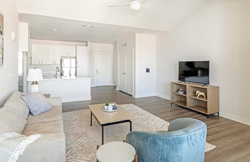 Belle Mina Apartment | Landing | Spectacular 1BD, Gym, Courtyard